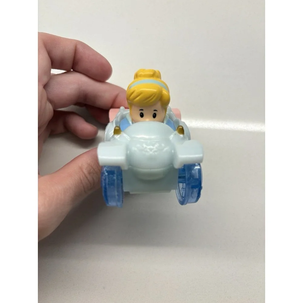 Fisher-Price Little People Disney Princess Cinderella Carriage Wheelie